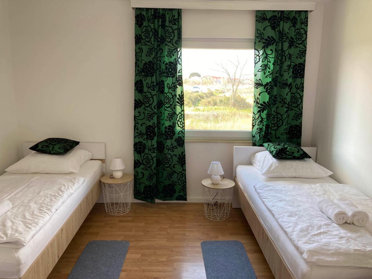 Apartmani Dorijan Vrsi Buitenkant foto