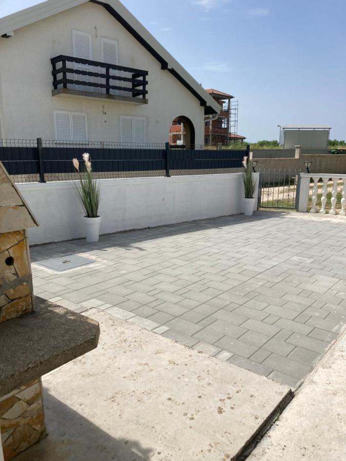 Apartmani Dorijan Vrsi Buitenkant foto